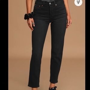 Wedgie Icon Fit Black High-Rise Cropped Jeans